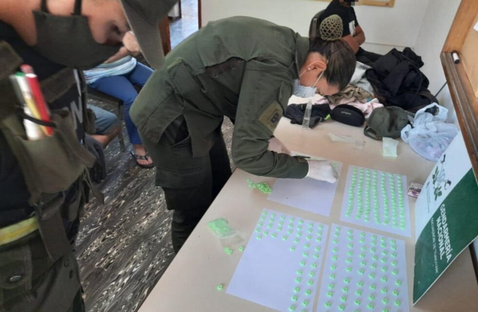 Detuvieron a un hombre que transportaba éxtasis en San Carlos