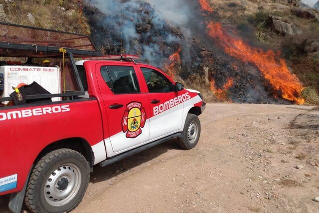 Bomberos Valle Hermoso.