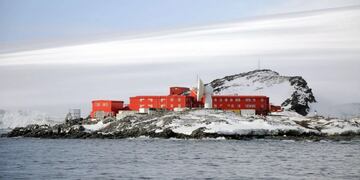 Base O'Higgins (Antártida) / Web