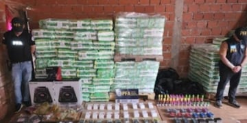 Megaoperativo policial desmantela una importante red de contrabando en Puerto Iguazú.