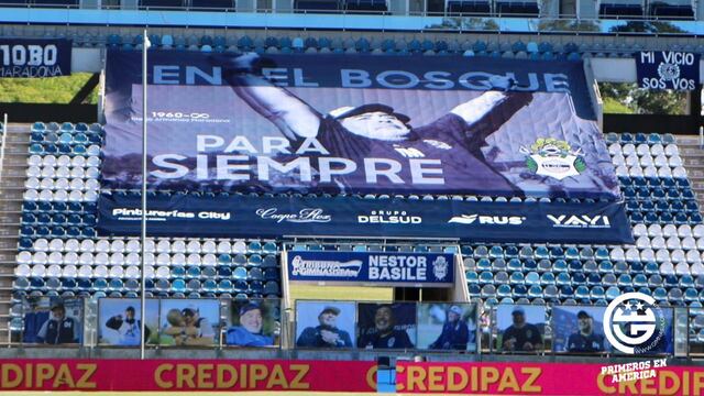 Todos los jugadores del "Lobo" llevaron el apellido Maradona en la camiseta.