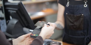 Empleados de comercio tendrán un aumento.