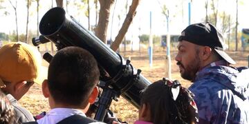 Curso de Astronomía con el telecopio municipal.