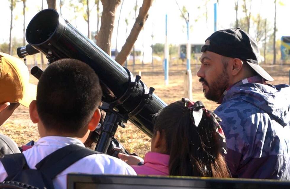 Se viene una nueva super luna y en Alvear lanzaron un curso introductorio a la Astronomía