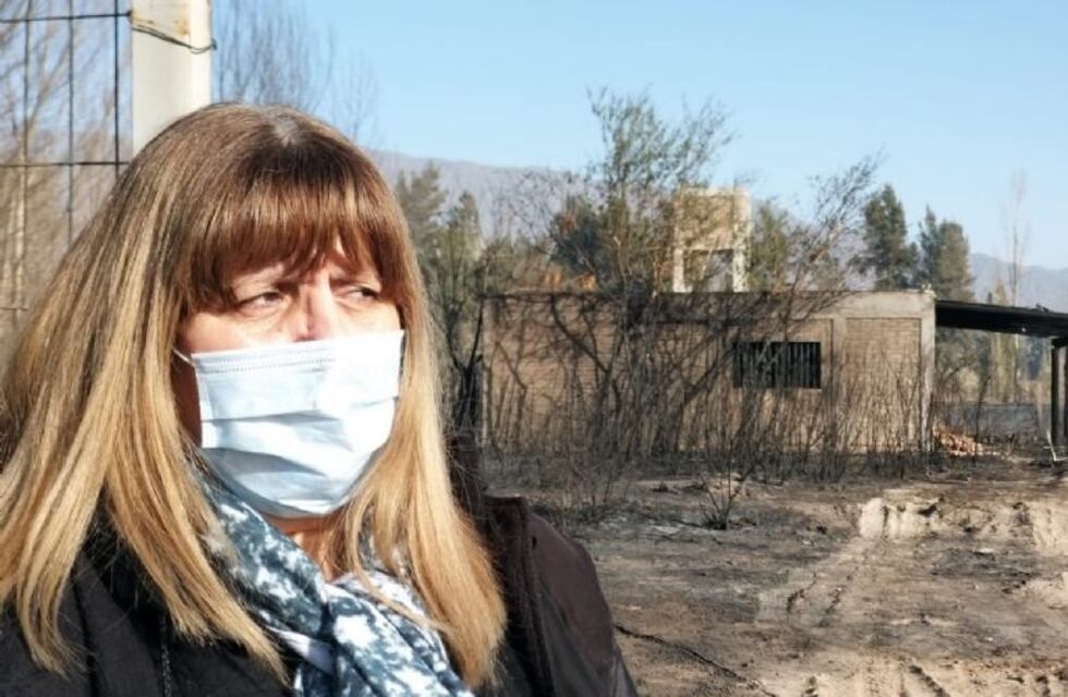 Estaba trabajando mientras su casa ardía por el incendio en el Parque Sarmiento: “Lloraba de la impotencia”