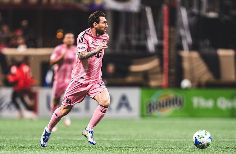 Cómo son y cuánto salen los nuevos botines de Messi