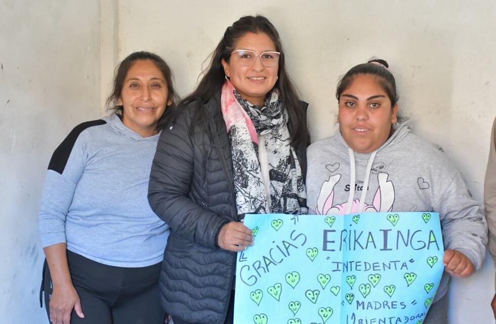 La Municipalidad de Santa María entregó mejoras habitacionales para la familia Adil