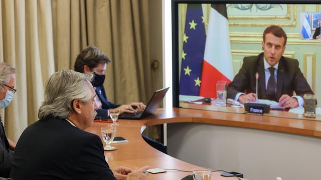 Alberto Fernández mantuvo una videoconferencia con Emmanuel Macron.
