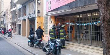 Bomberos Zapadores fueron a inspeccionar el establecimiento de Paraguay al 1200 antes del mediodía.