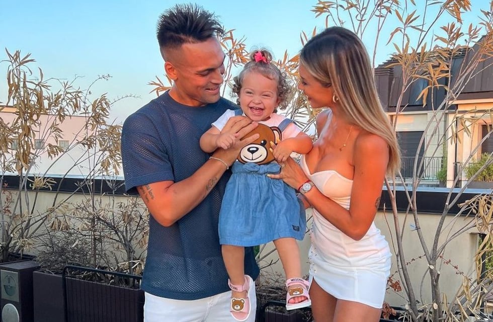 Agustina Gandolfo y Lautaro Martínez disfrutaron su domingo jugando al tutti frutti y sorprendieron a sus seguidores