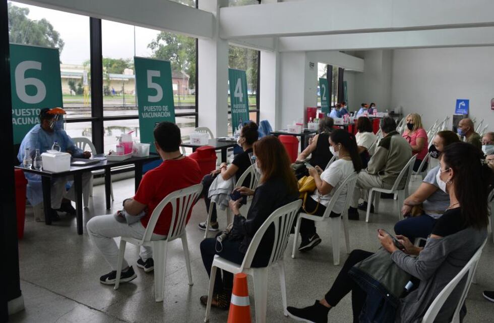 El Orfeo Superdomo reabrió sus puertas, como vacunatorio contra el COVID-19