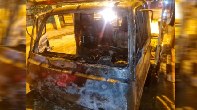 El auto habría sido incendiado de manera intencional.