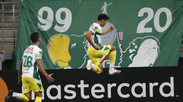 El delantero Walter Bou le marcó por duplicado a Palmeiras para Defensa, por Copa Libertadores. (Prensa Libertadores).