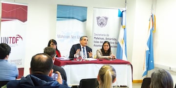 Tierra del Fuego: se realizaron las primeras charlas informativas para el ingreso al Cuerpo Diplomático de la Nación