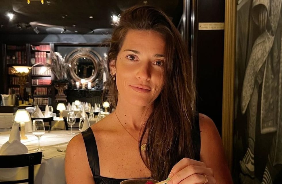 La “Leona” Agustina Albertario se la jugó con un look con transparencias frente al espejo