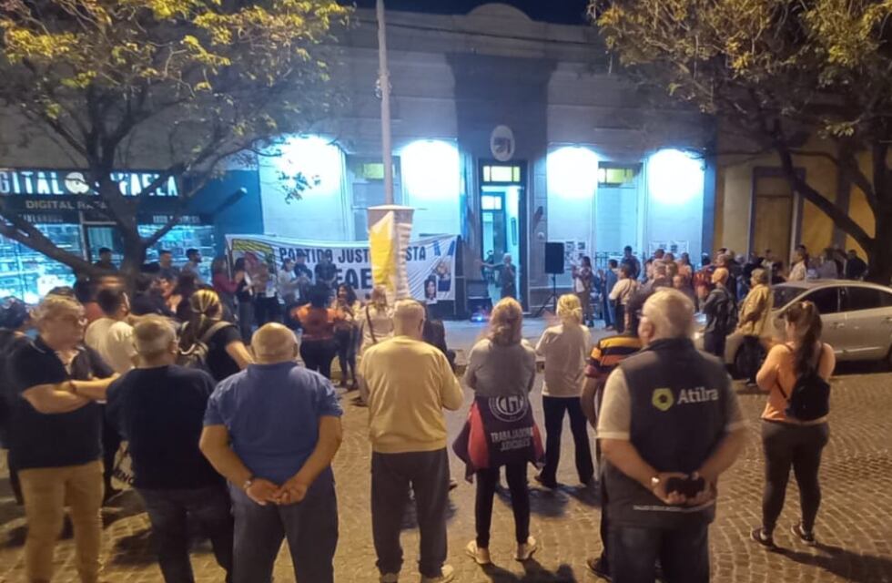 El “Cabildo Abierto” peronista también “bancó” a Cristina en Rafaela