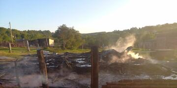 Oberá: incendio consumió por completo una vivienda.