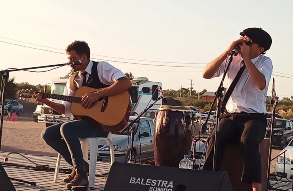 Smash and Company Blue Band se presenta este sábado 18 en el Centro Cultural La Estación