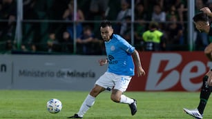 El "Chino" Lucas Zelarayán fue protagonista del gol de Belgrano. Ventaja que al Pirata le duró muy poco (Prensa Belgrano).
