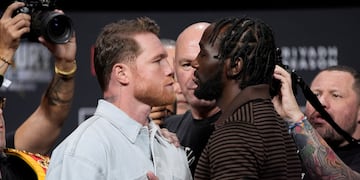 "Canelo" y Crawford se enfrentan este sábado