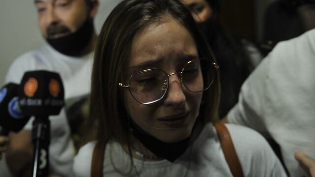 El dolor y desconsuelo de los padres de Mateo Aguirre luego de conocerse la sentencia contra los acusados por el crimen vial del pequeño. (Javier Ferreyra)
