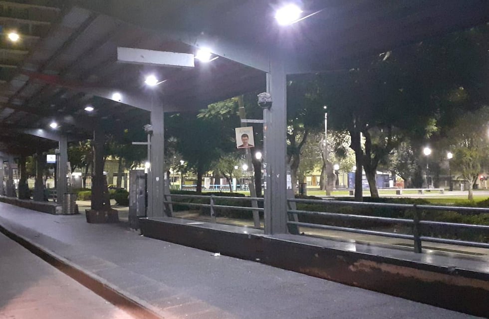 Ola de violencia en Rosario: las clases se suspenden y restringen servicios públicos