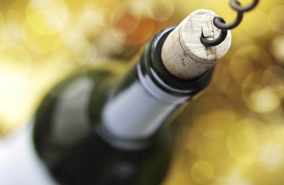 Fiestas de Fin de Año: qué consejos dan los especialistas para no ‘sacarte un ojo’