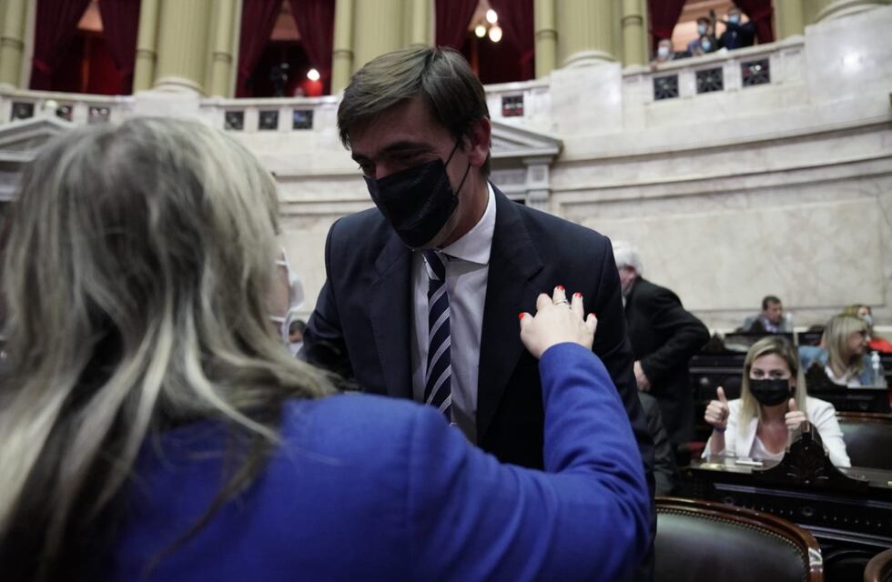 El tandilense Rogelio Iparraguirre asumió su banca en la Cámara de Diputados