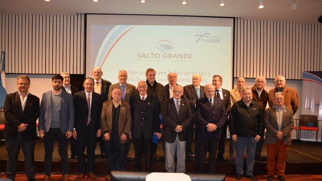 Salto Grande homenajeó a ex delegados del organismo en un nuevo acto por sus 75 años