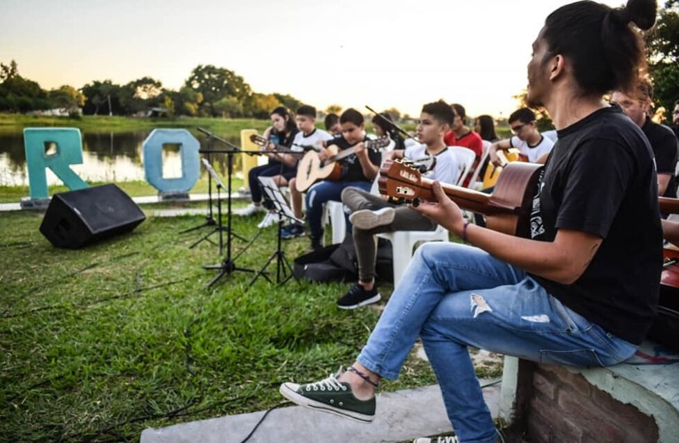 Reconocen a quienes “abrazan la música como un medio de comunicación e integración”