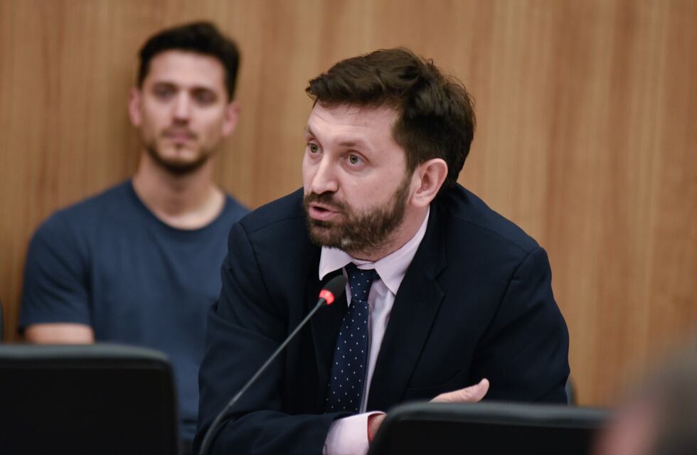 Contra De Loredo: el jefe del nuevo bloque radical denunció que había “ausencia de liderazgo”