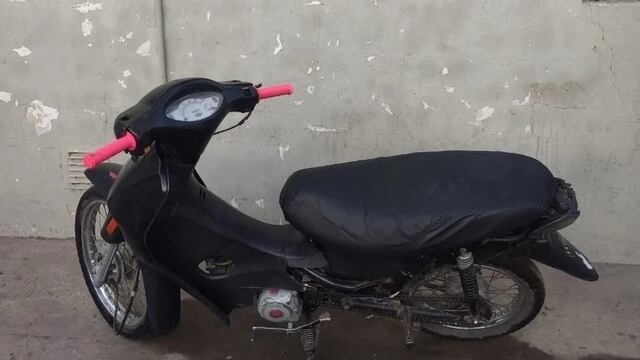 Entregaron motos secuestradas por la Municipalidad a la Justicia provincial.