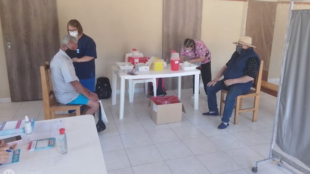 Vacunación contra el COVID en Pehuen Co