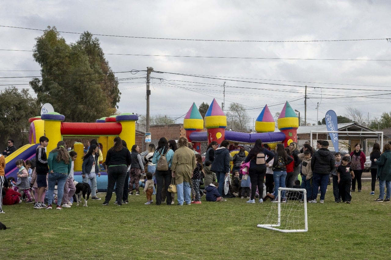 Se inauguró la plaza del barrio Olimpo