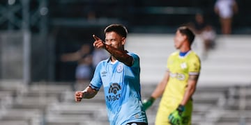 Belgrano venció a Montevideo Wanderers en un amistoso en Uruguay. El tercero, de "Uvita" Fernández (Prensa Belgrano)