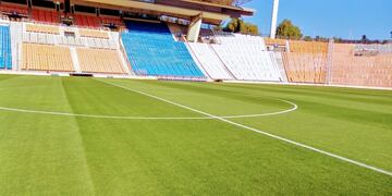 El piso del estadio Malvinas Argentinas está impecable para el partido de mañana por la semifinal de la Copa Argentina, entre Boca y Argentinos Juniors.