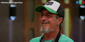 El músico dejó el reality con un truco de patineta.