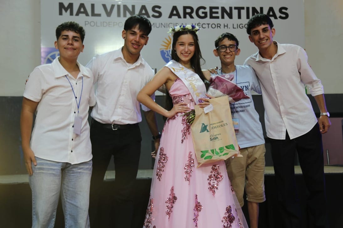 Fiesta Provincial de los Estudiantes: Eldorado coronó a sus nuevos soberanos en una jornada colmada de energía juvenil.