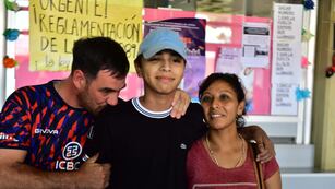 Luego de 40 días internado, dieron de alta a Lázaro, el chico atacado por una patota en Córdoba
