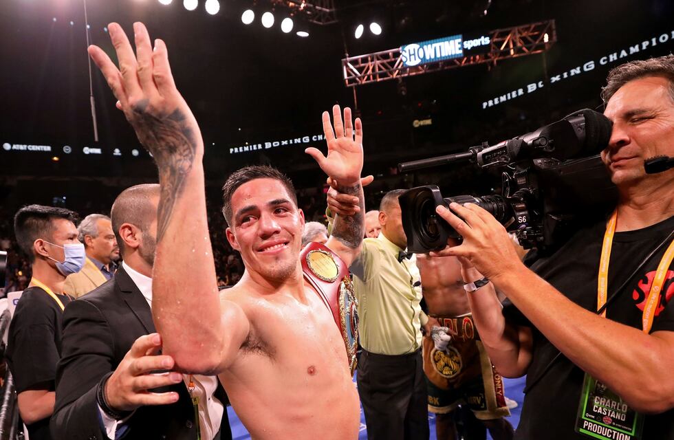 Tras el fallo polémico, Brian Castaño quiere la revancha contra Jermell Charlo