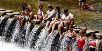 ID:6802041 Ola de Calor Carlos Paz. balneario el Fantasio
yanina aguirre