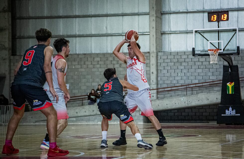 Oficial de Básquet de Tres Arroyos: triunfos de Costa Sud, Huracán y Alumni