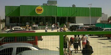 El tiroteo se dio en el supermercado Vea del centro de Luján de Cuyo.