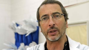 El extitular del COE está acusado de abuso sexual contra su expareja.