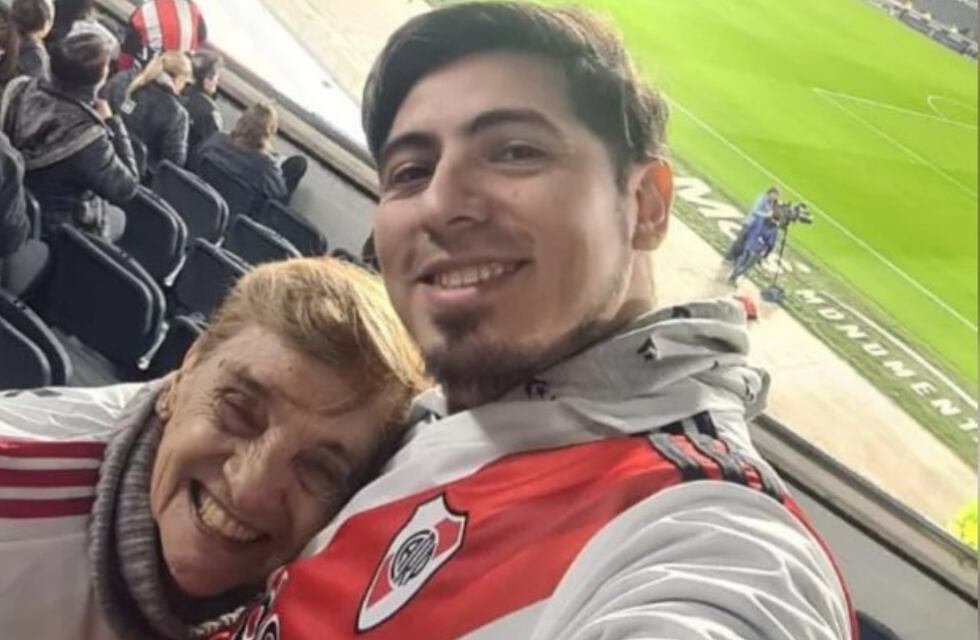 ¡Pura ternura! Un comodorense le cumplió el sueño a su abuela de 87 años y la llevó por primera vez al Monumental