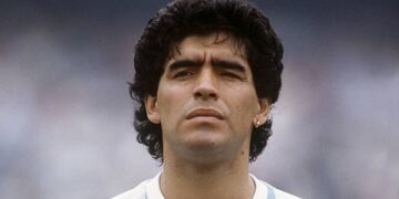 El Diez proviene del linaje de Luiz Maradona, soldado de la independencia y violinista y quien inicia una rama Maradona en Esquina, provincia de Corrientes.