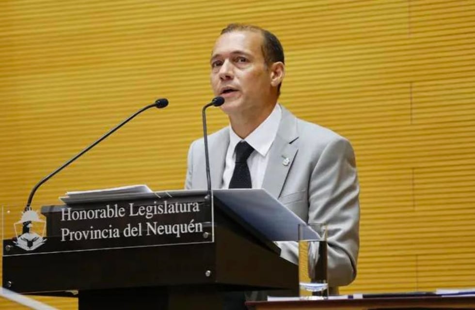 Omar Gutiérrez brindó su último discurso en el inicio de las sesiones ordinarias: ¿Qué será de su futuro político?