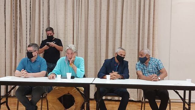 "Estoy buscando otras opciones", afirmó Armando Pérez ante la pregunta sobre Olave-Teté.