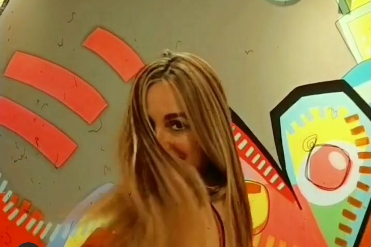 Belén Francese, a horas de su boda en una bodega de Tupungato, fue a la peluquería.