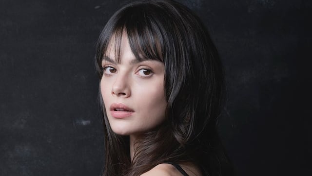 Sinem interpreta a Nazli Gülengül en "Doctor Milagro".